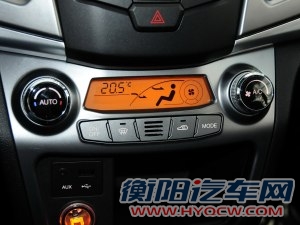 双龙双龙汽车柯兰多2014款 2.0L 汽油两驱自动精英导航版