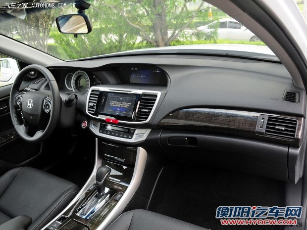 本田广汽本田雅阁2014款 2.4L 低配型