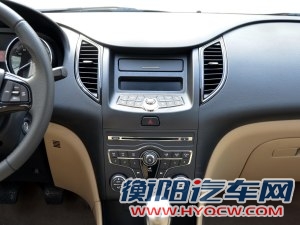 奔腾一汽奔腾奔腾B502013款 1.6L 基本型