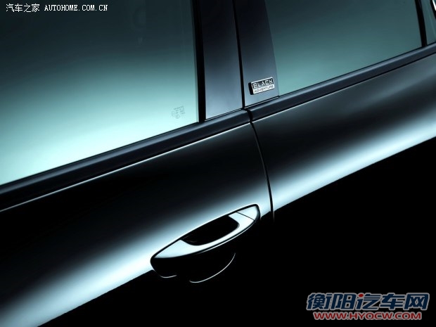 大众大众(进口)途锐2014款 3.0TSI V6 黑色探险者