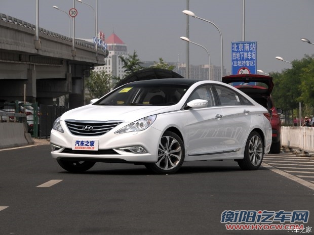 北京现代 索纳塔八 2014款 2.4L 自动豪华版 国IV