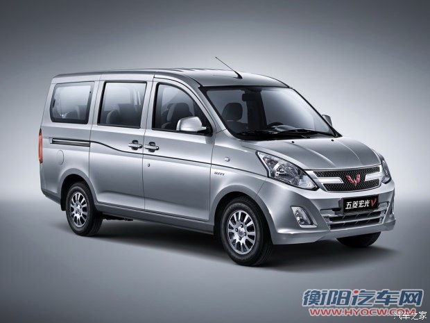 上汽通用五菱 五菱宏光V 2015款 1.5L基本型