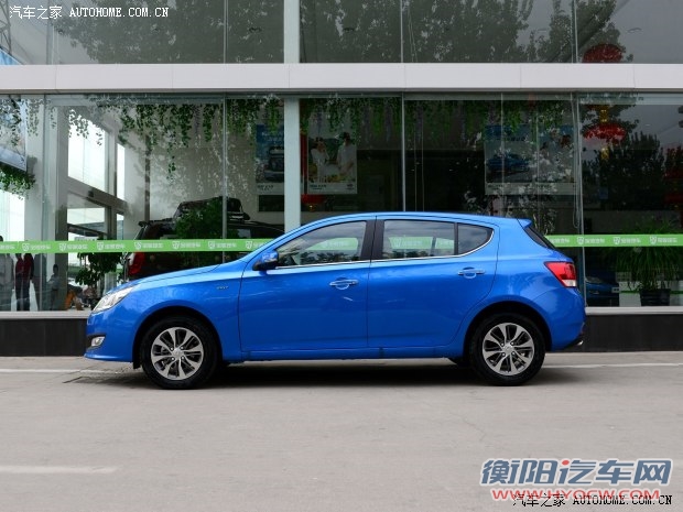 宝骏上汽通用五菱宝骏6102014款 1.5L 自动豪华型