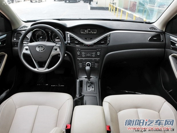 一汽奔腾 奔腾B70 2014款 2.0L 自动豪华型