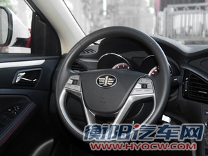 一汽奔腾 奔腾B70 2014款 2.0L 手动豪华型