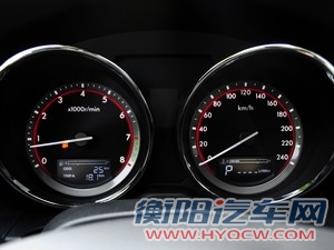 一汽奔腾 奔腾B70 2014款 2.0L 自动豪华型