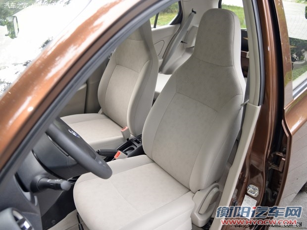 东风日产 启辰R30 2014款 1.2L 手动尊享版