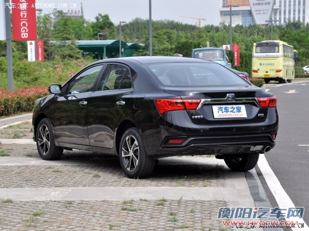 众泰汽车 众泰Z300 2014款 1.5L 新视界版手动尊贵型