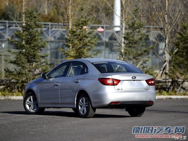 一汽奔腾 奔腾B30 2016款 1.6L 自动尊贵型