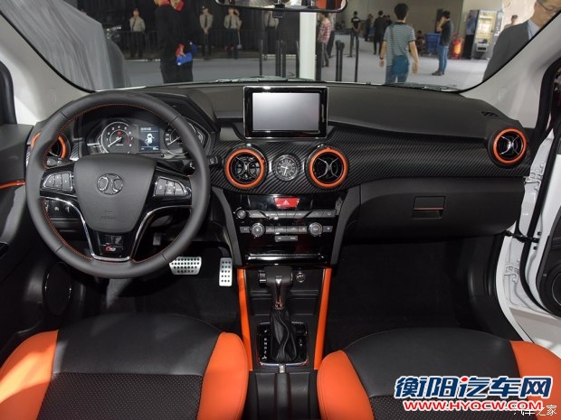 北京汽车 绅宝X25 2015款 1.5L 自动豪华型