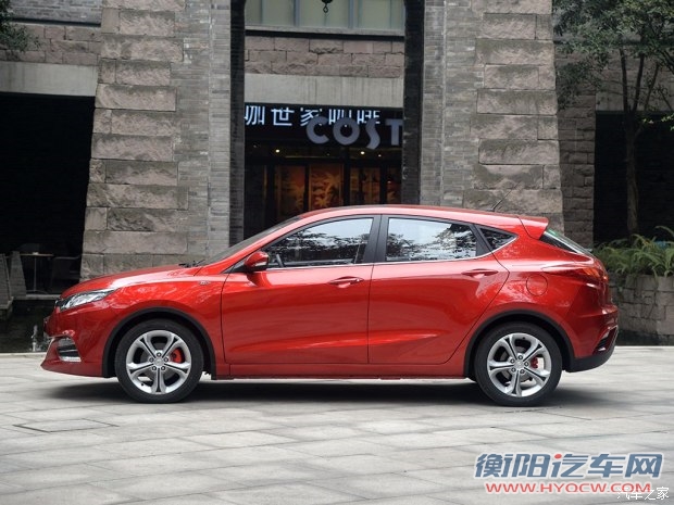 长安汽车 致尚XT 2015款 1.5T 自动炫酷型