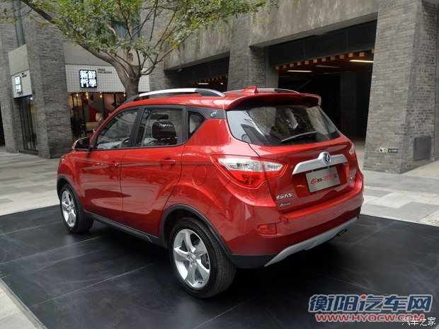 长安汽车 长安CS35 2015款 1.6L 自动尊贵型 国V