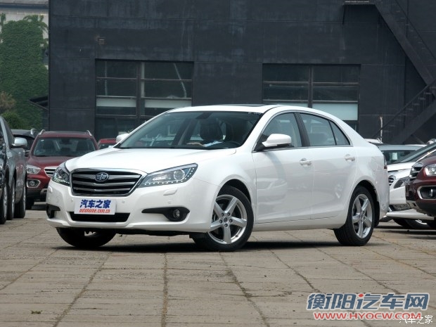 一汽奔腾 奔腾B90 2014款 2.0T 自动豪华型