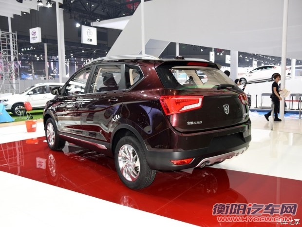 上汽通用五菱 宝骏560 2015款 基本型