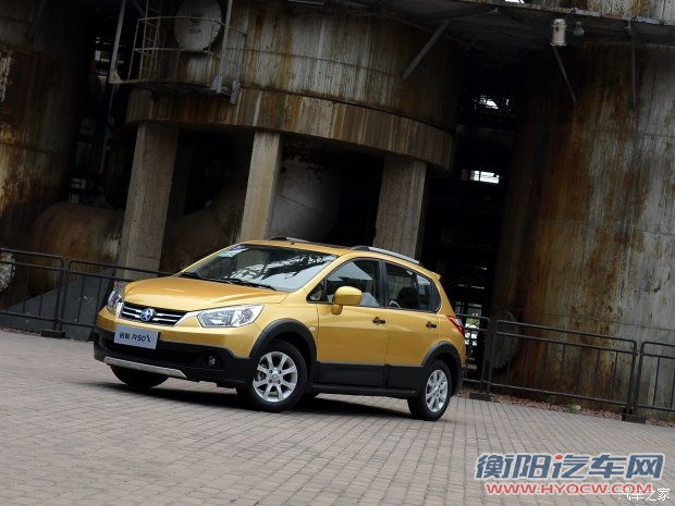 东风日产 启辰R50X 2015款 1.6L 手动北斗导航版