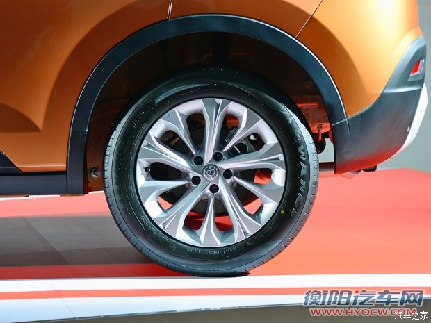 华晨中华 中华V3 2015款 1.5T 自动旗舰型