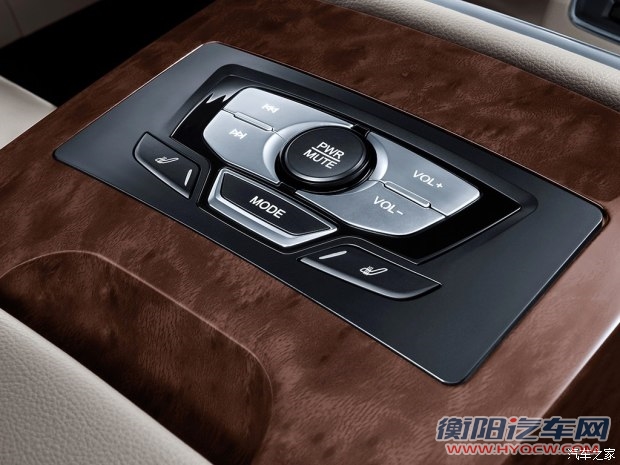 众泰汽车 众泰Z700 2015款 基本型