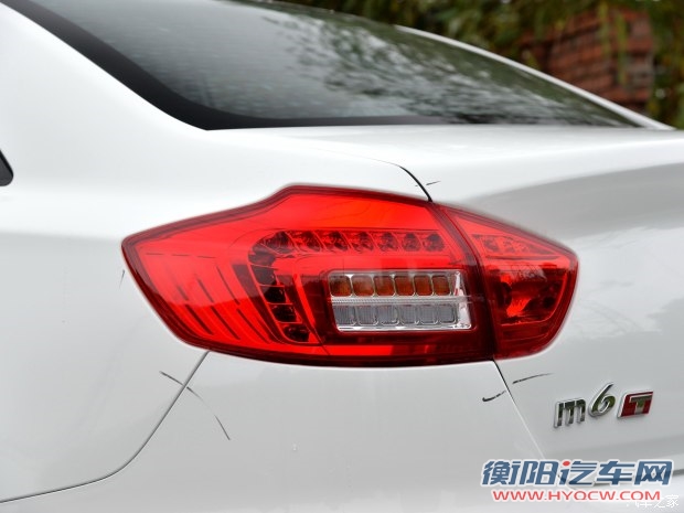海马郑州 海马M6 2017款 1.5T CVT运动尊贵型